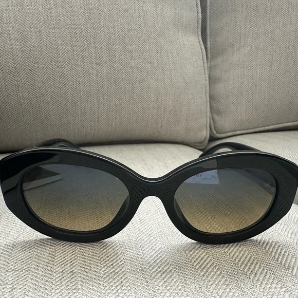 CHANEL Black Bold Frame Sunglasses